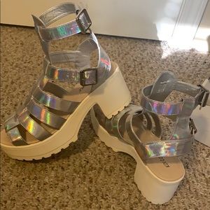 Women’s holographic chunky sandal